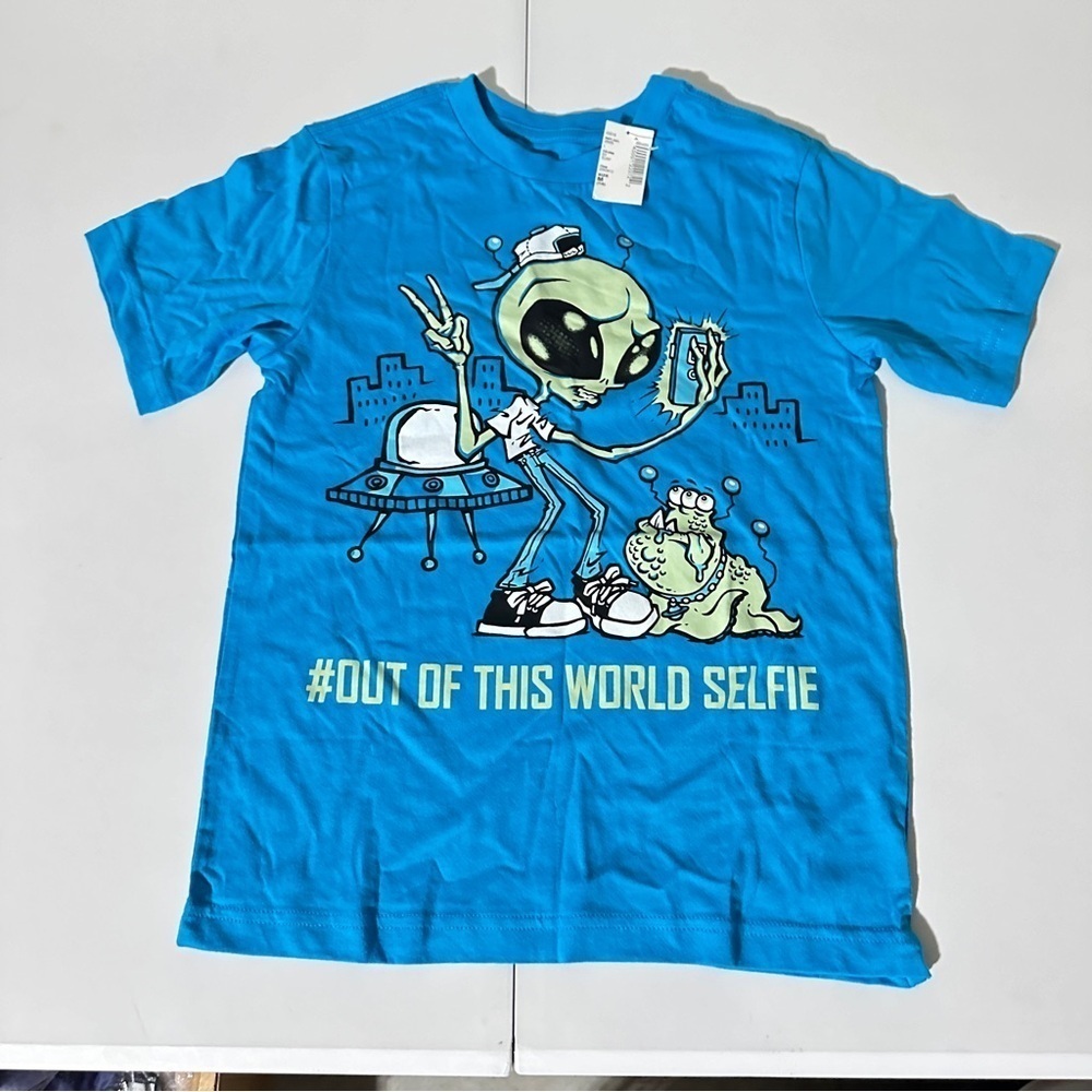 Halloween Boys out of this world selfie T shirt size 7/8